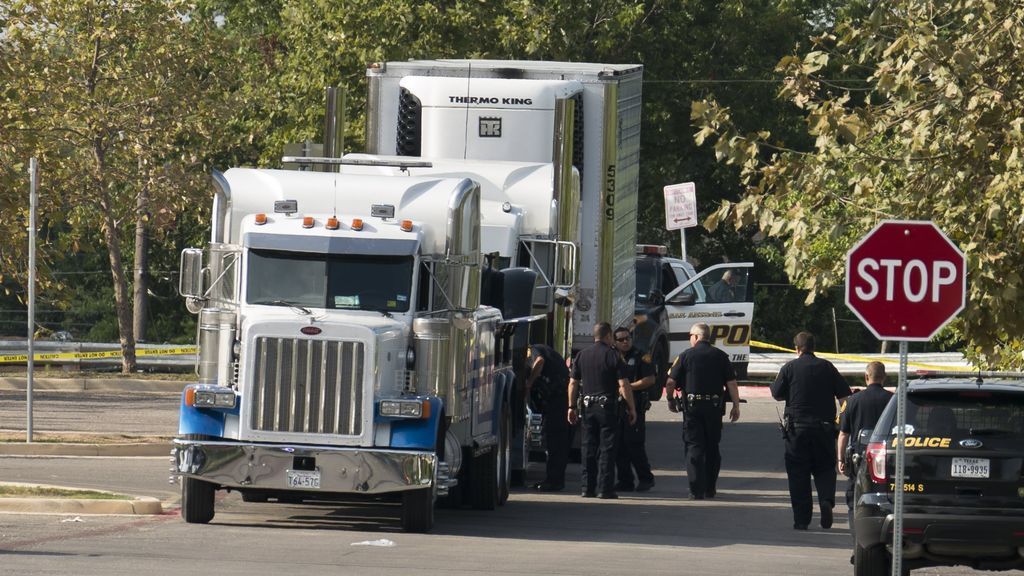 Hallados muertos  nueve inmigrantes en un camión en el que eran trasladados ilegalmente en Texas