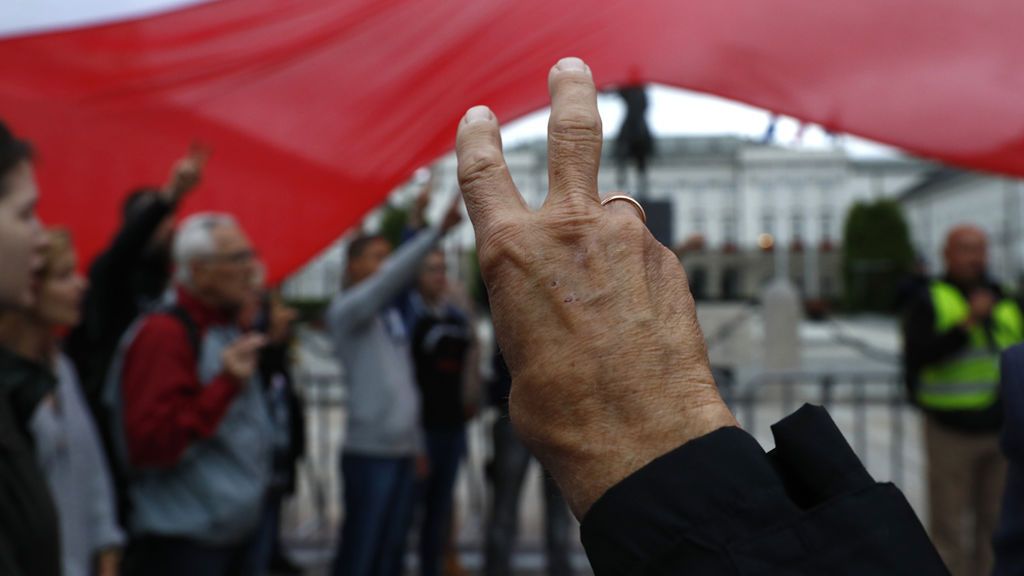 Protestas contra las reformas judiciales en Varsovia, Polonia