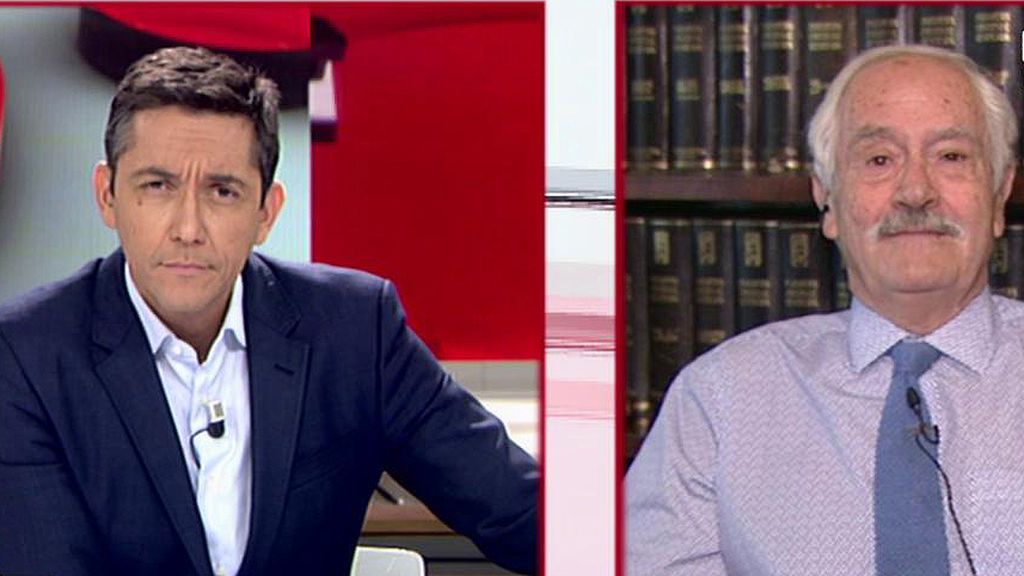 Benítez de Lugo: "La ley no permite que Rajoy esté a la misma altura que los abogados"