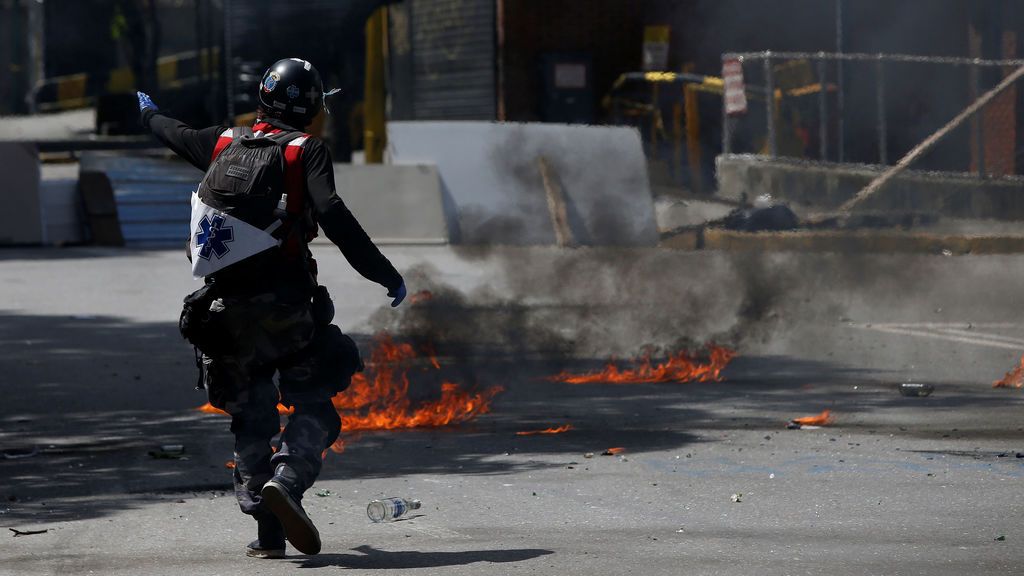 La crisis venezolana se palpa en otra huelga y en la frontera con Colombia
