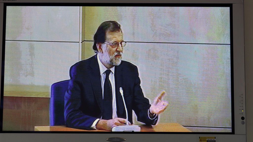 Rajoy niega haber recibido sobresueldos ni tener conocimiento de una caja B del PP