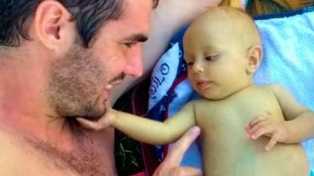 Un jugador argentino deja el fútbol para salvarle la vida a su sobrino de nueve meses Un jugador argentino deja el fútbol para salvarle la vida a su sobrino de nueve meses