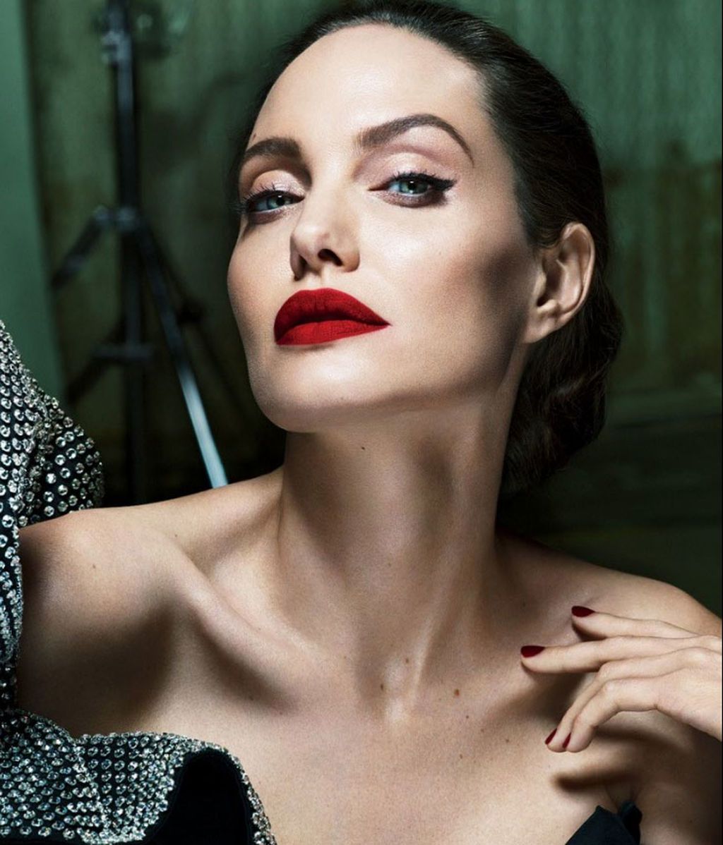 Angelina JOlie VF
