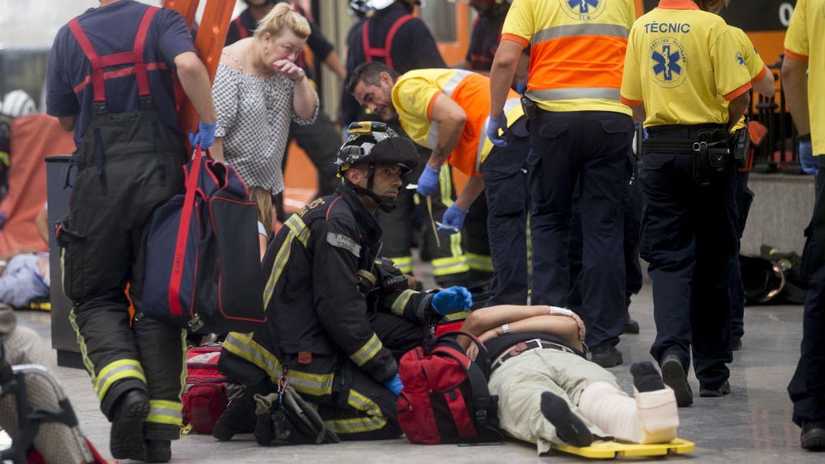 El herido grave en el accidente de tren en Barcelona tiene una contusión pulmonar