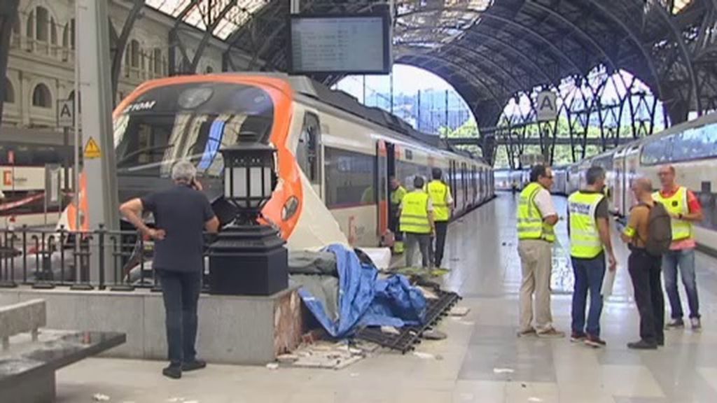 Se investigan las posibles causas del accidente de tren en Barcelona
