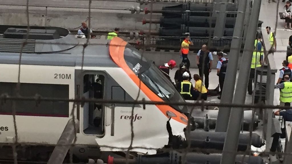 Accidente de tren en Barcelona: 54 heridos, uno de ellos grave