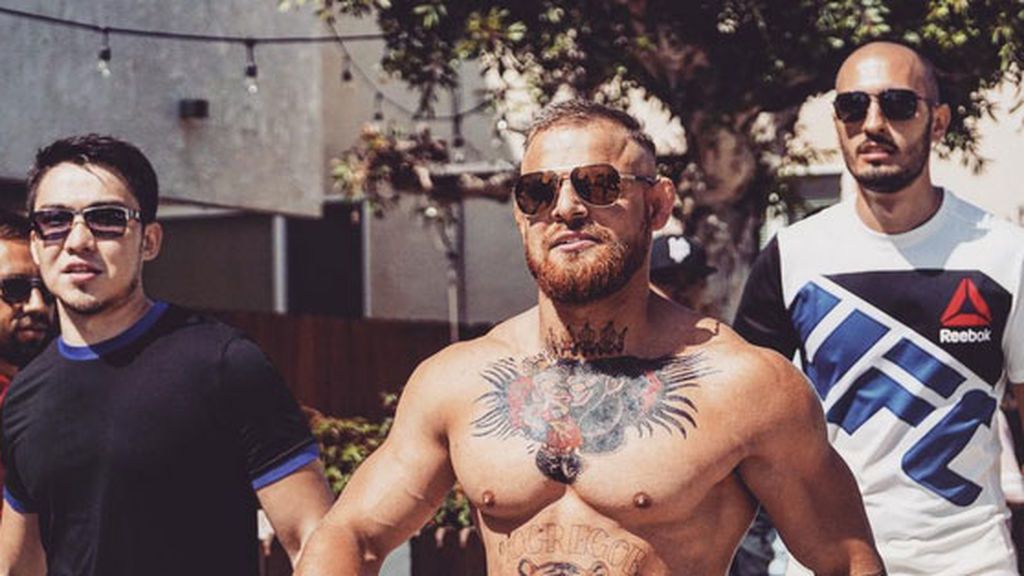 Un imitador de Conor McGregor desata el furor en Los Ángeles haciéndose pasar por él