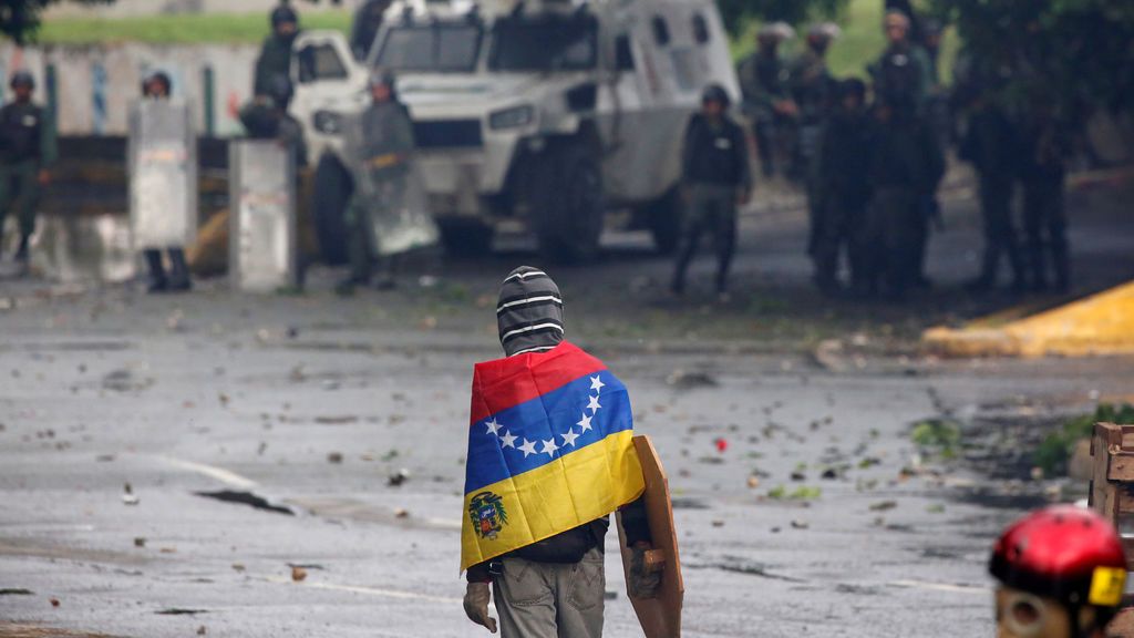 Cuatro meses de protestas hacen mella en los venezolanos