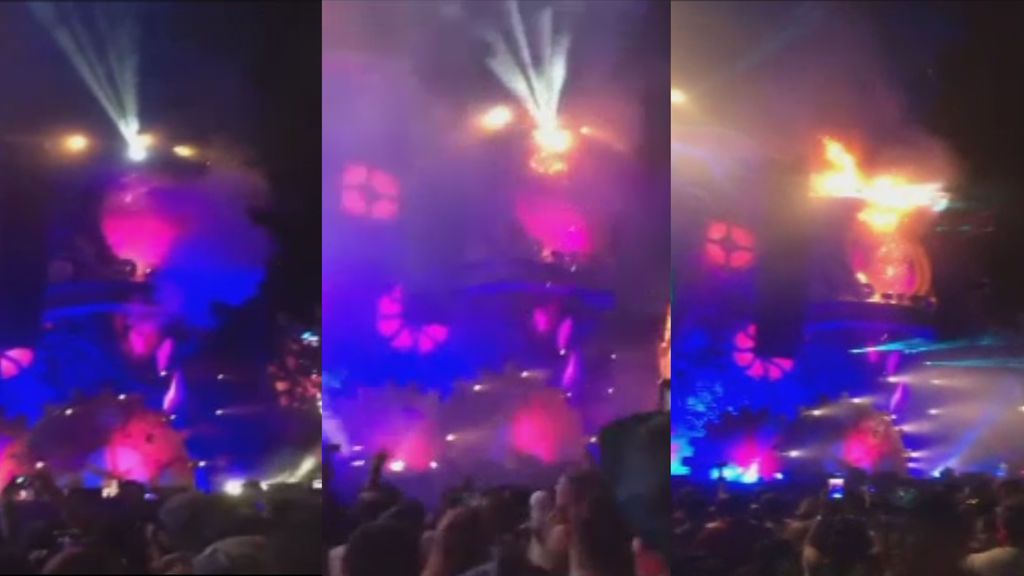 Momento en el que se inició el fuego en el escenario de Tormorrowland Barcelona