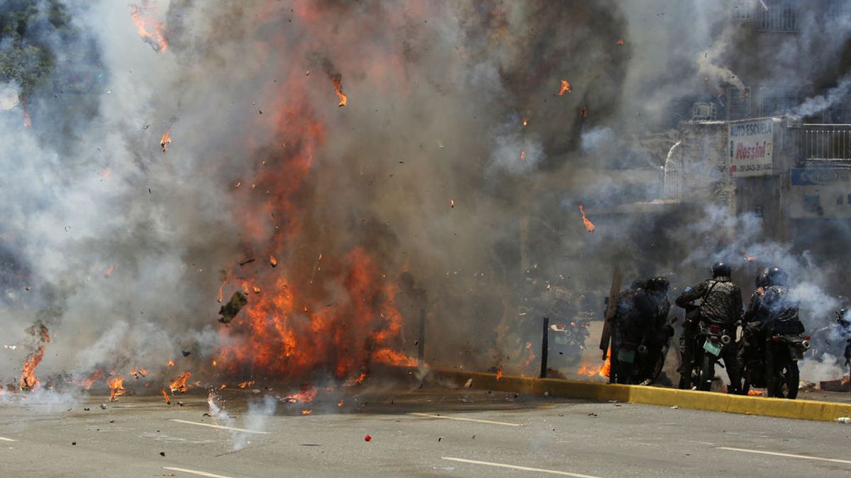 Heridos varios policías por una explosión en Caracas en las protestas por la Constituyente