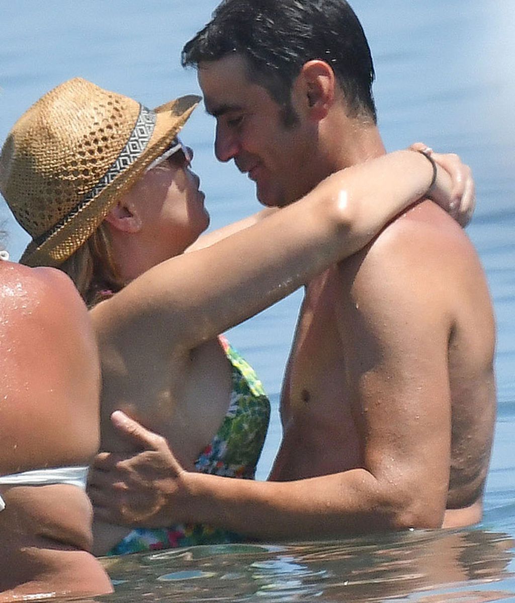 El romántico baño de Jesulín y Mª José