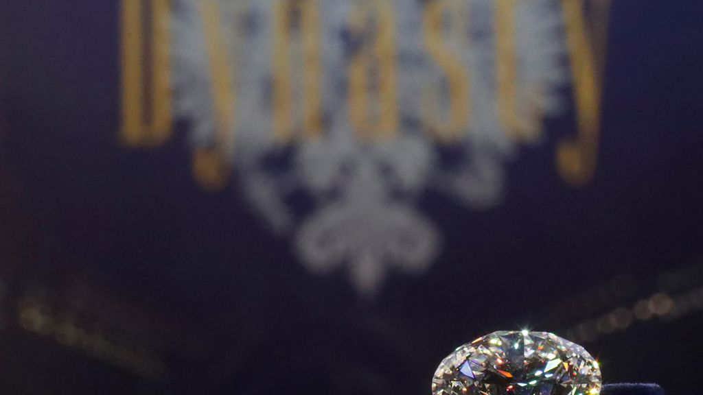 Presentación de una colección de diamantes tallados en Moscú, Rusia