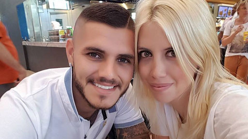 Icardi sube un vídeo erótico con Wanda en la cama a una 'storie' de Instagram