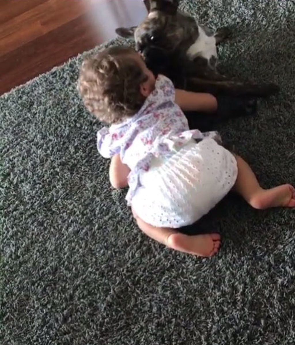 Roco y Matilda, la hija de Malena Costa y Mario Suárez, son uno