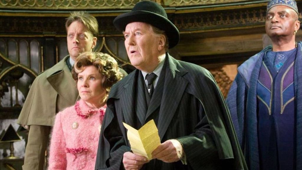 J. K. Rowling se despide de Robert Hardy, ministro de magia en 'Harry Potter'