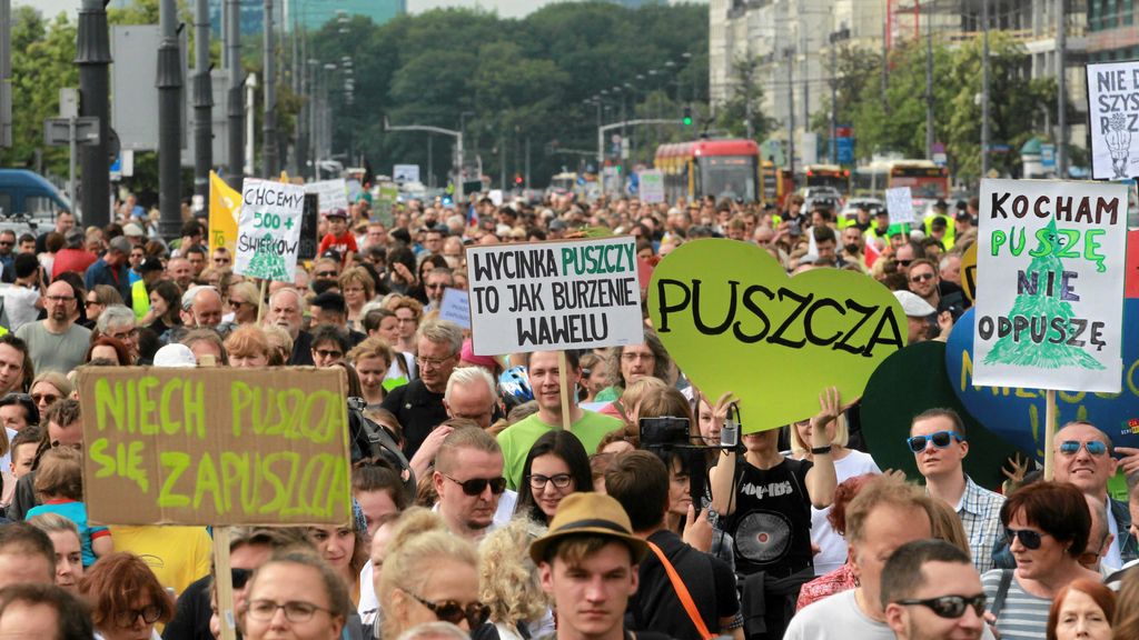 Manifestación en Varsovia para intentar parar la masacre forestal