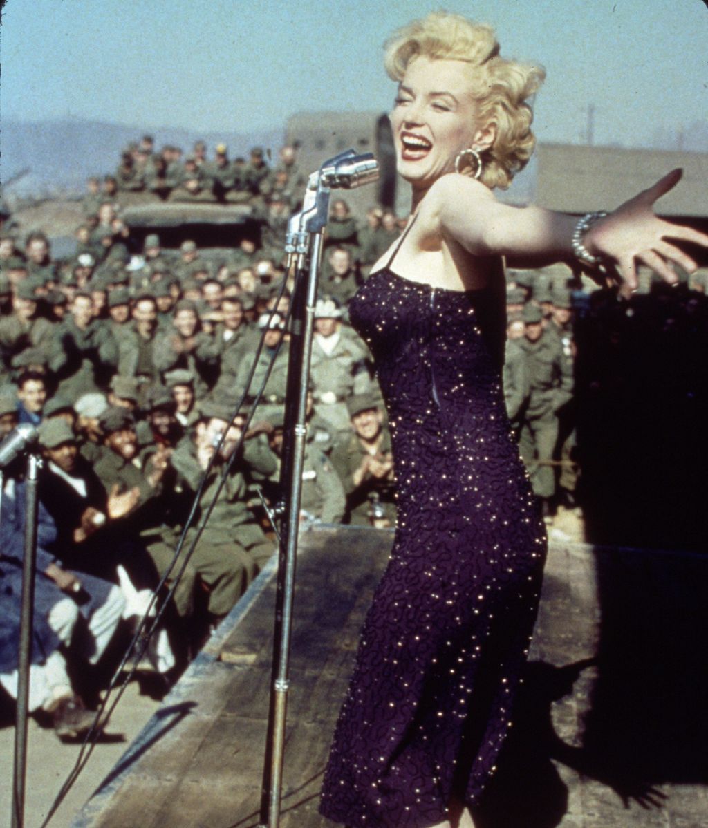 En sus películas desarrolló su faceta como cantante