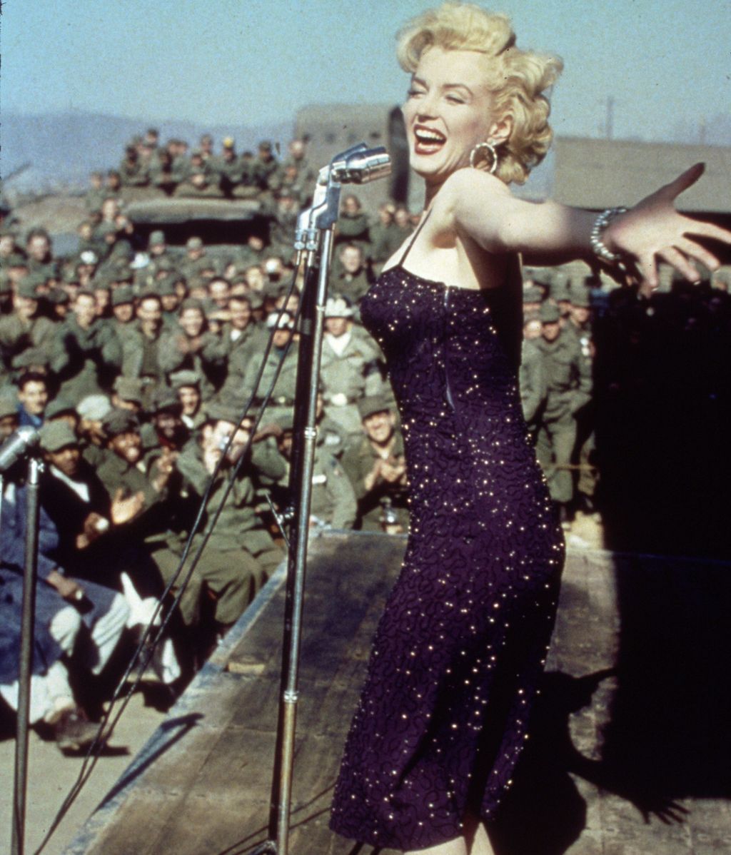 En sus películas desarrolló su faceta como cantante