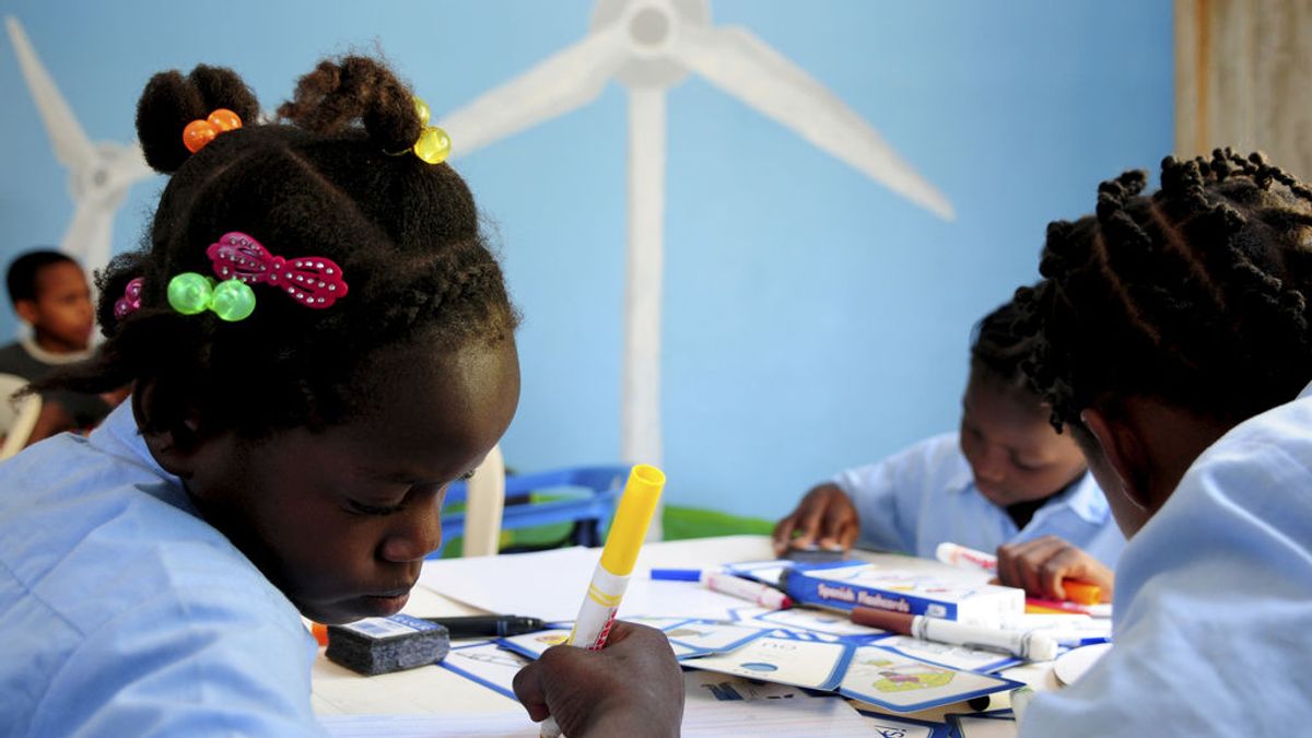 Un desorden genético hace que las niñas de un pueblo caribeño se conviertan en chicos en la pubertad Un desorden genético hace que las niñas de un pueblo caribeño se conviertan en chicos en la pubertad