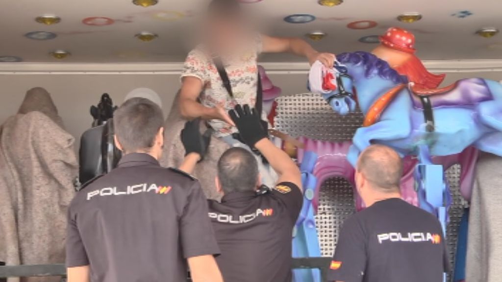 Detenidos 19 inmigrantes que pretendían cruzar el estrecho en atracciones de ferias desmontadas