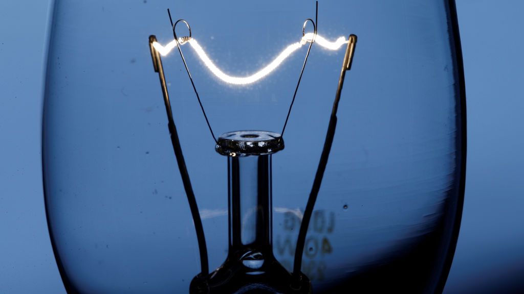 Filamento de una bombilla incandescente