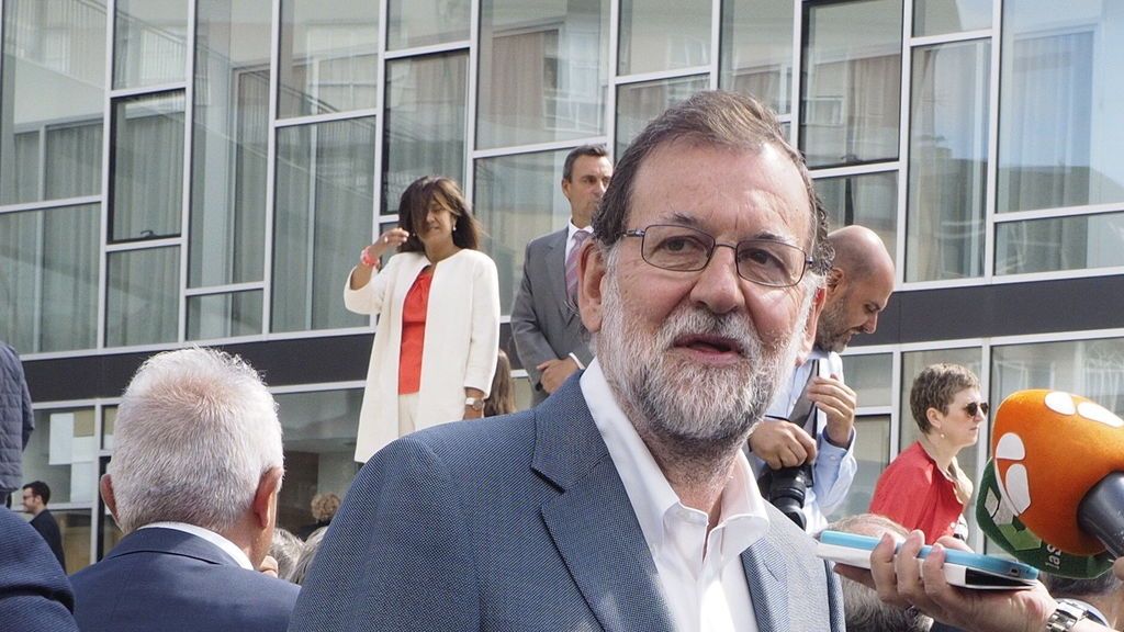 Rajoy defiende el turismo: "Atacarlo daña la imagen de España y conduce a menos empleo"