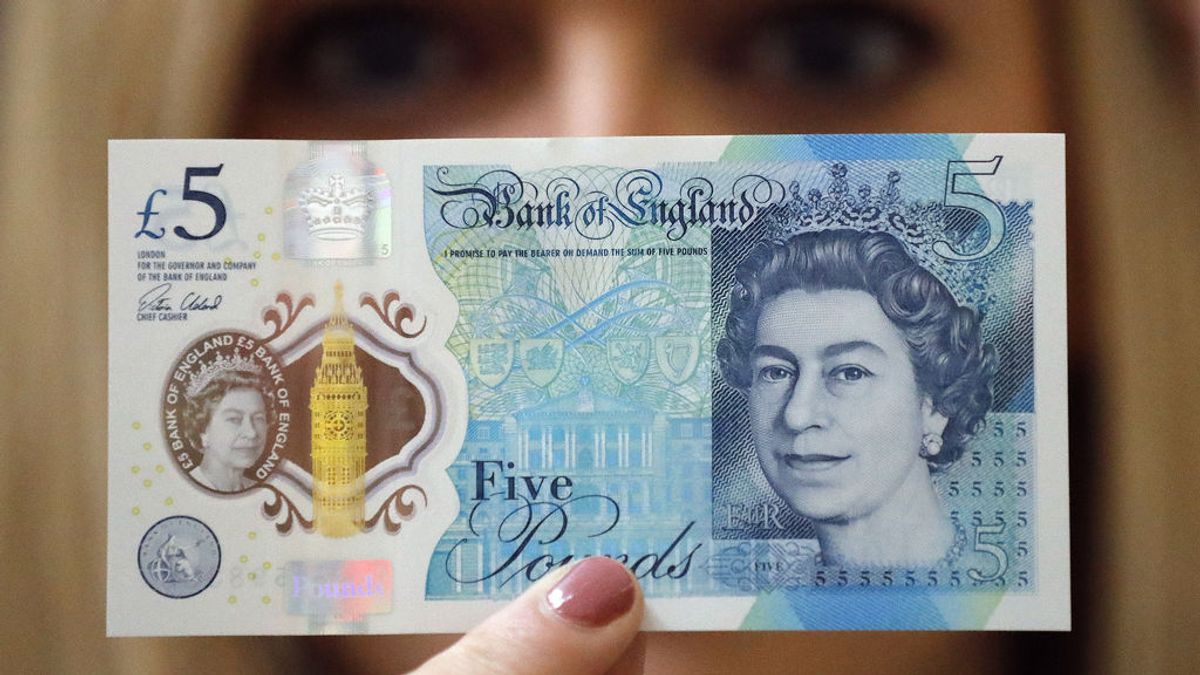 A pesar de las quejas de veganos y religiosos, los billetes de cinco libras seguirán conteniendo grasa animal