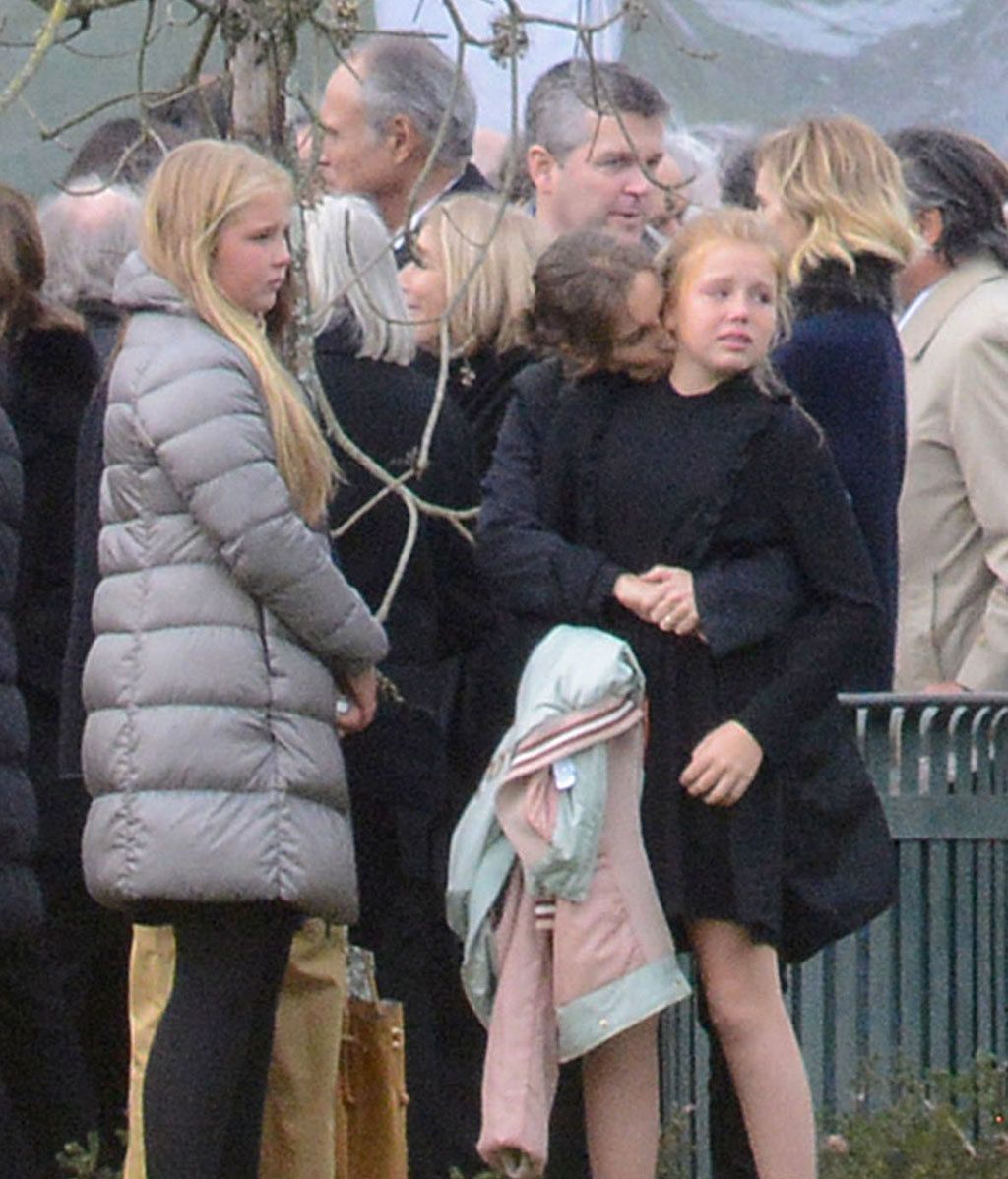 Los reyes de Holanda junto a sus hijas, en el último adiós a Jorgue Zorreguieta