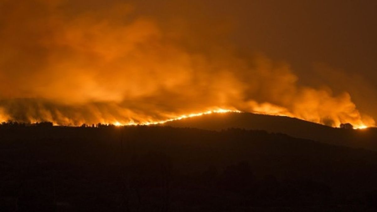 Dos jóvenes de 20 años acusados en Galicia de 13 incendios forestales