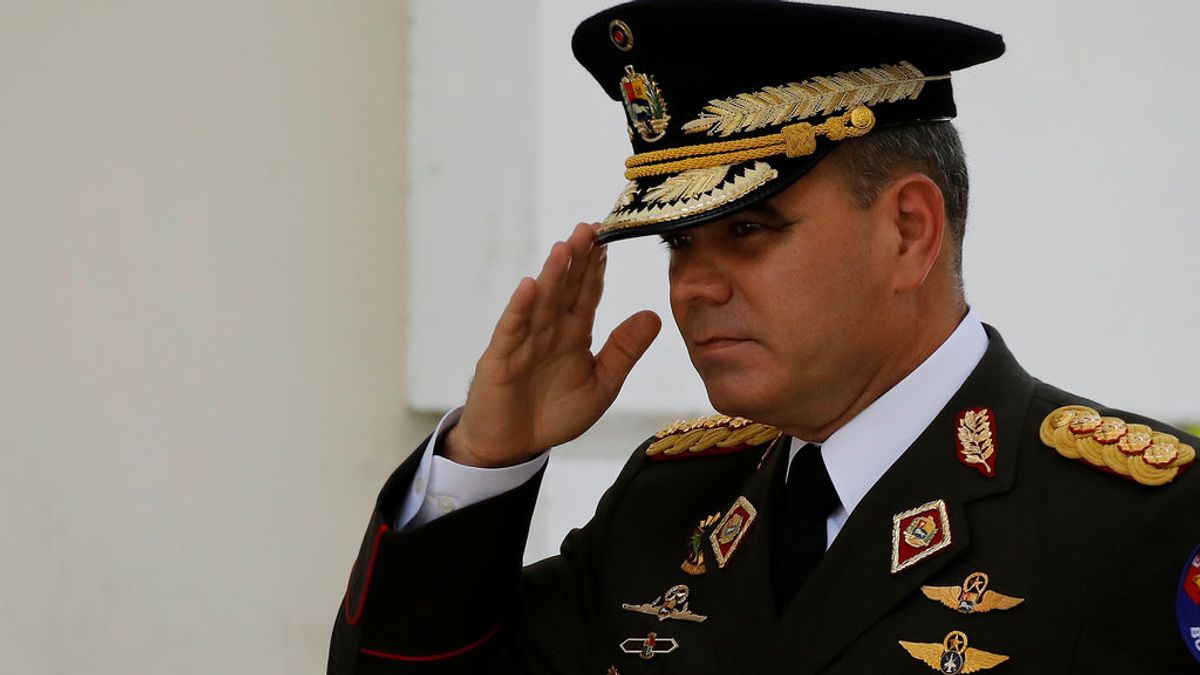 El ministro de Defensa califica de "locura" la advertencia militar de Trump en Venezuela