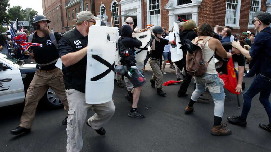 Enfrentamientos entre ultraderechistas y antifascistas en Charlottesville