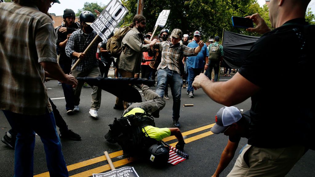 Jornadas de intensa violencia y caos en Charlottesville