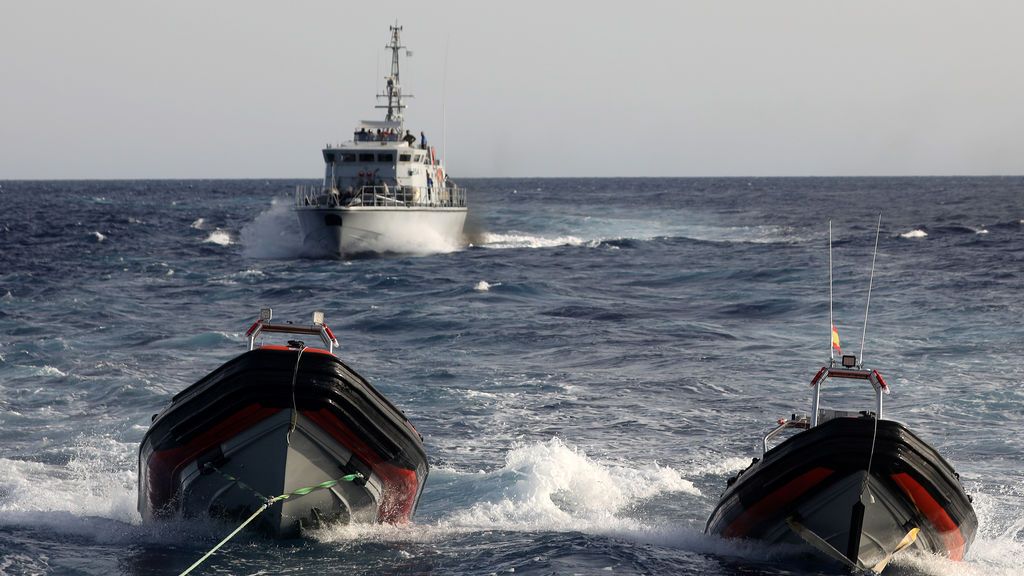 Una ONG española denuncia "secuestro" de uno de sus barcos por guardacostas libios