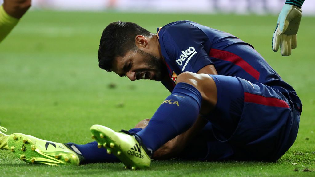 Luis Suárez estará, al menos, un mes de bajas tras el golpe en la rodilla derecha