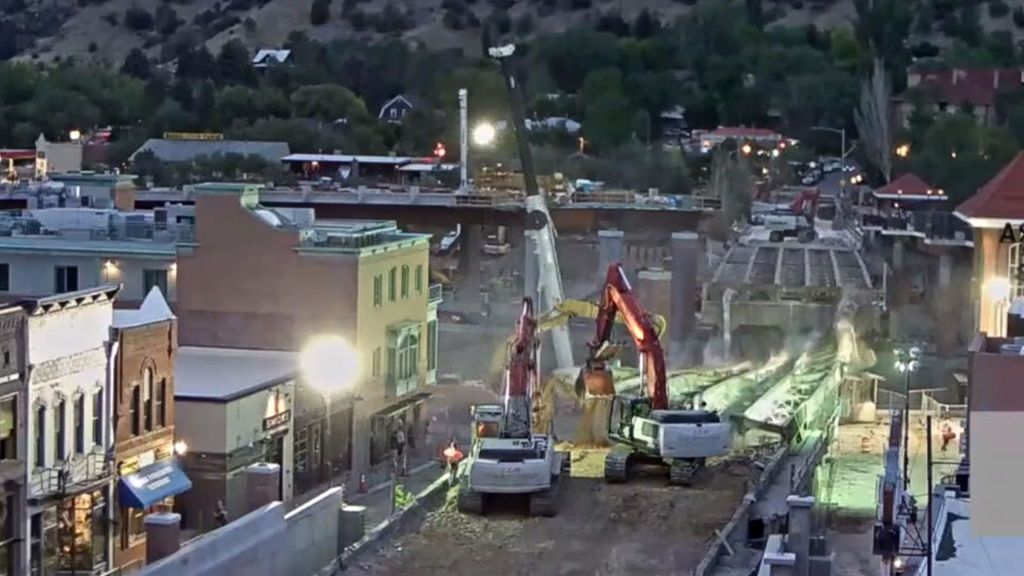 Estrepitoso desplome un puente en construcción en Colorado