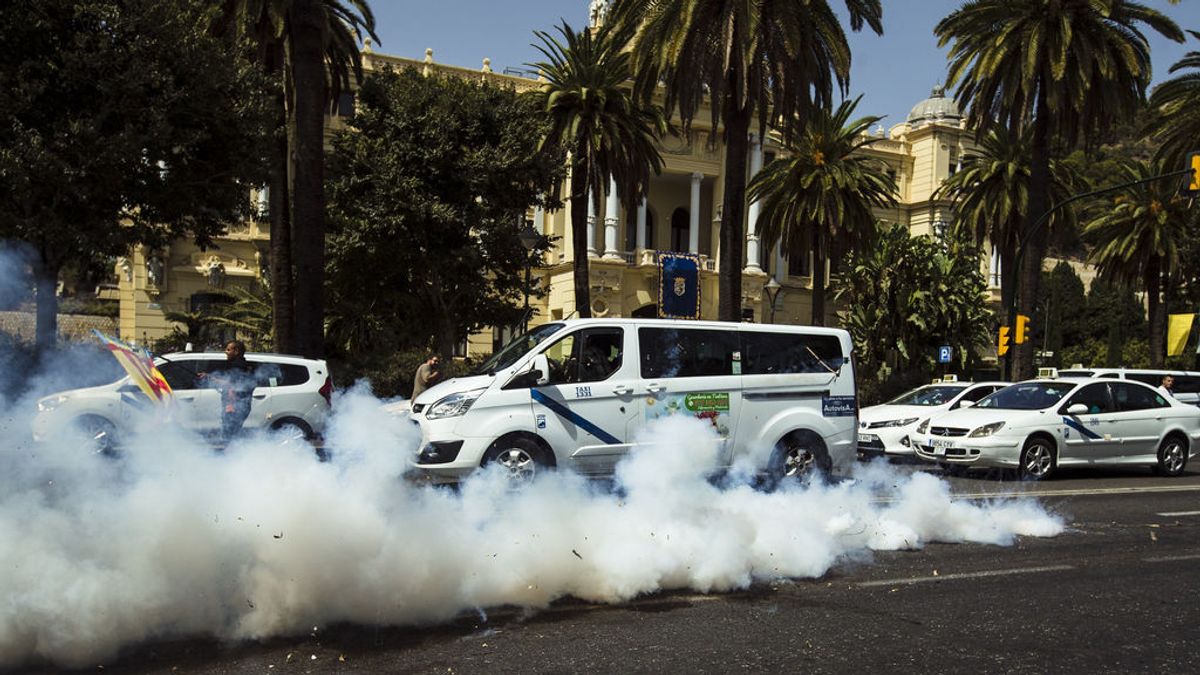 Los taxistas de Málaga desconvocan la huelga en plena feria