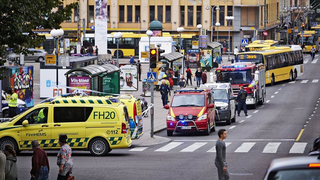 Las imágenes inmediatas al apuñalamiento de varias personas en Turku, Finlandia