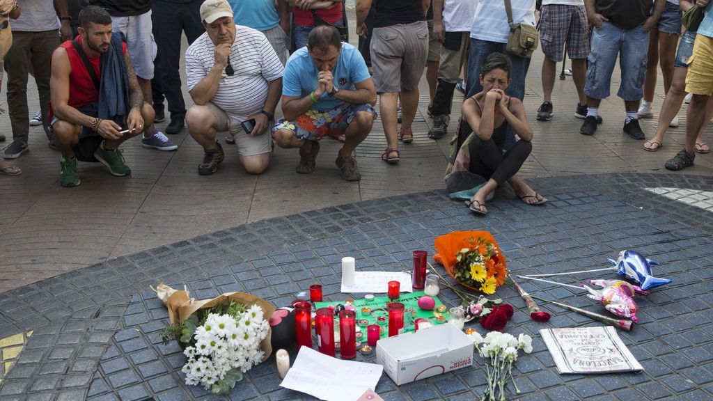 Barcelona, una ciudad solidaria con las víctimas del atentado en La Rambla