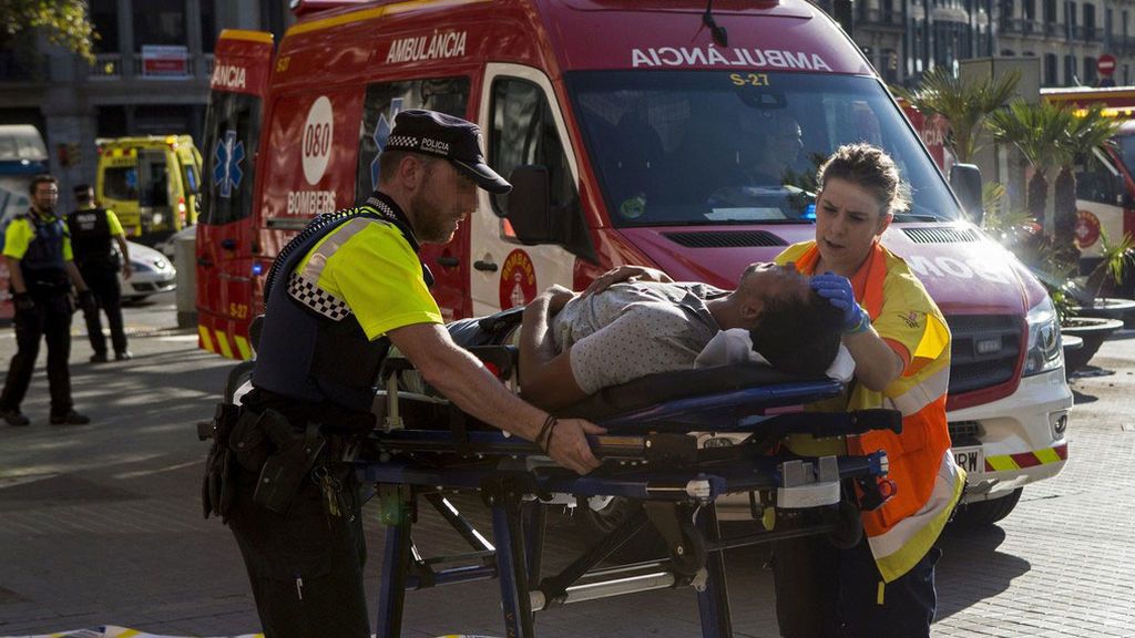 Atentado de Barcelona: 16  heridos críticos y 30 graves