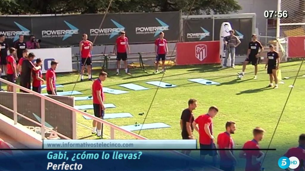 Risas en el entrenamiento del Atleti con la veteranía de Gabi: “Si él está bien, todos estamos bien”