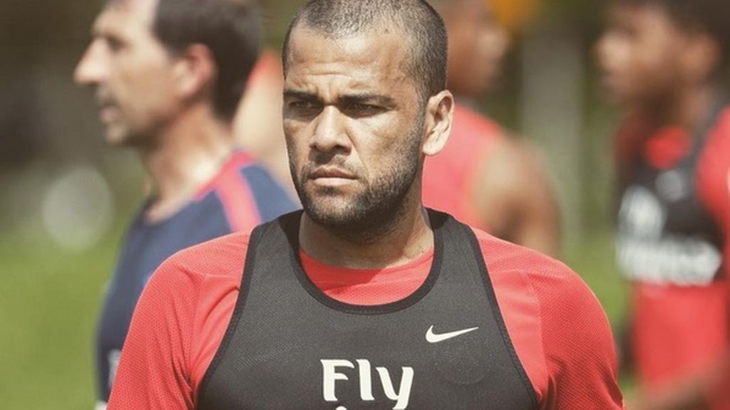 La tía de Dani Alves muere ahogada en un río de Brasil