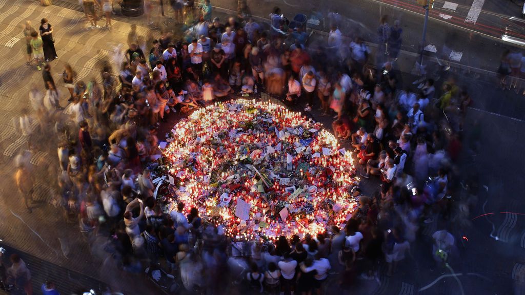 Homenaje a las víctimas del atentado terrorista en Barcelona