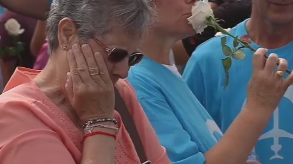 Homenaje a las víctimas de Spanair nueve años después del accidente