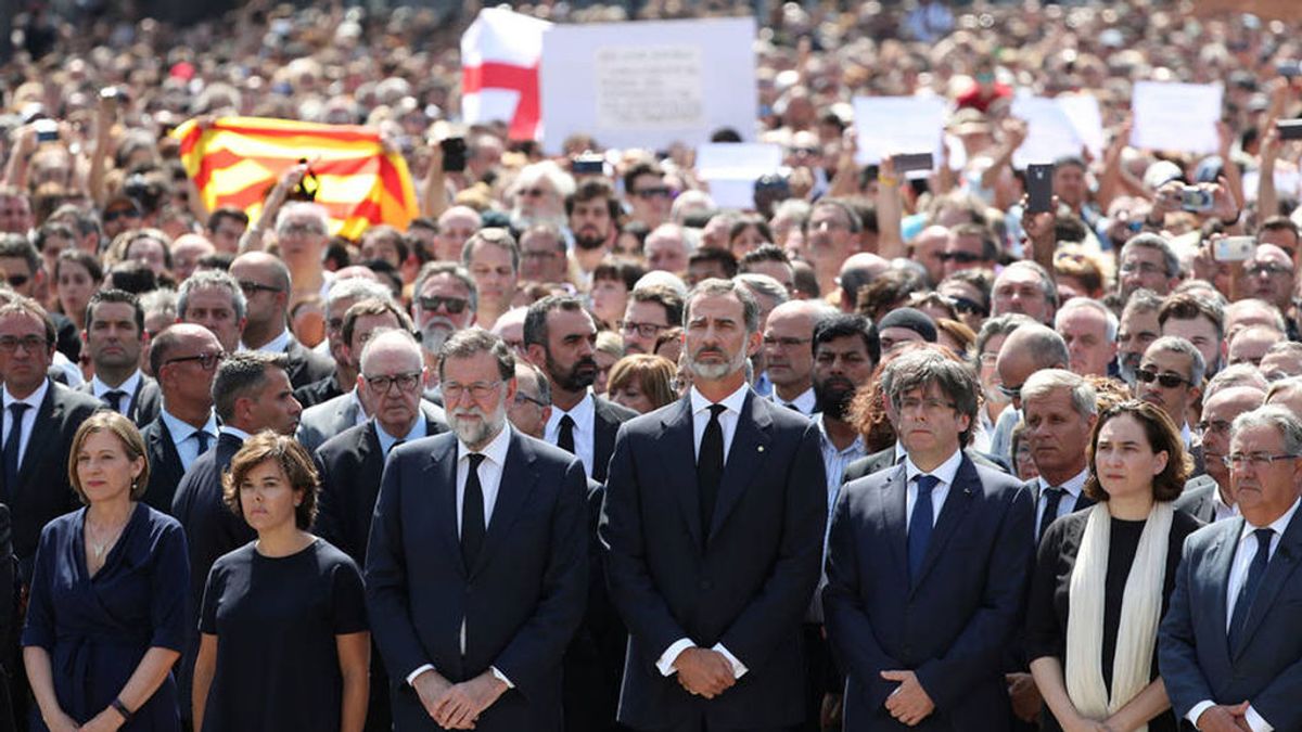 Los políticos condenan la actitud de la CUP de vincular manifestación antiterrorista en Barcelona con el rey