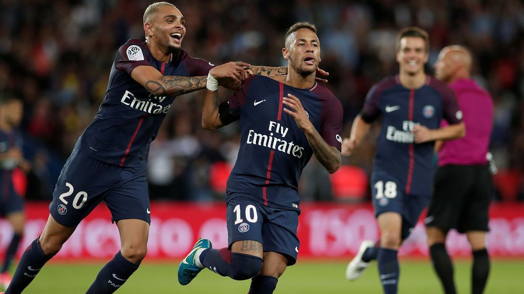 Neymar hace el gol de su vida en su estreno en casa con el PSG