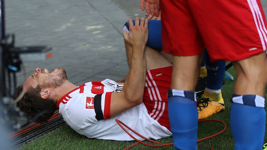 Se rompe el ligamento cruzado… ¡celebrando el gol que había marcado!