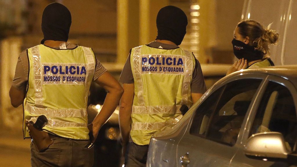 Registran el piso en el que vivía de okupa uno de los terroristas de Cambrils