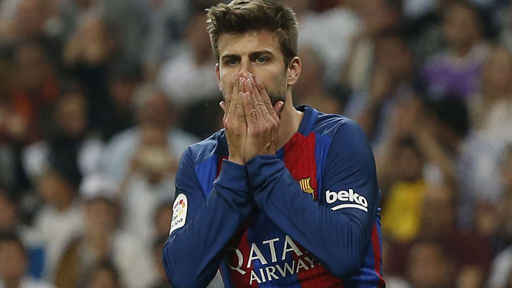 La crisis del Barcelona paso a paso y explicada por Gerard Piqué La crisis del Barcelona paso a paso y explicada por Gerard Piqué