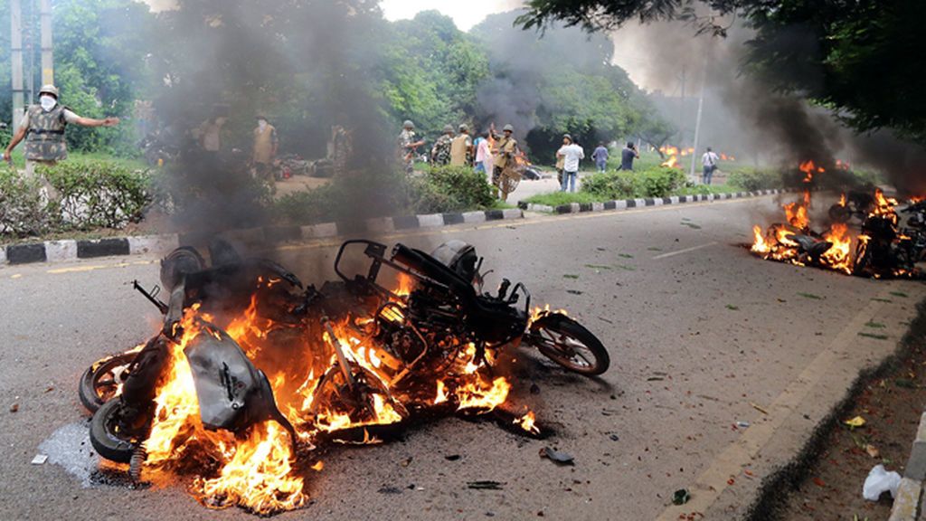 El gurú del caos, disturbios en la India tras declararle culpable de violación