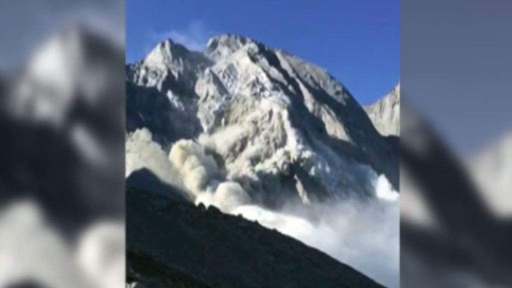 Ocho desaparecidos y 200 evacuados tras una avalancha de nieve en Suiza